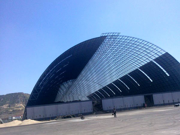 秦皇岛桶壳螺栓球网架工程